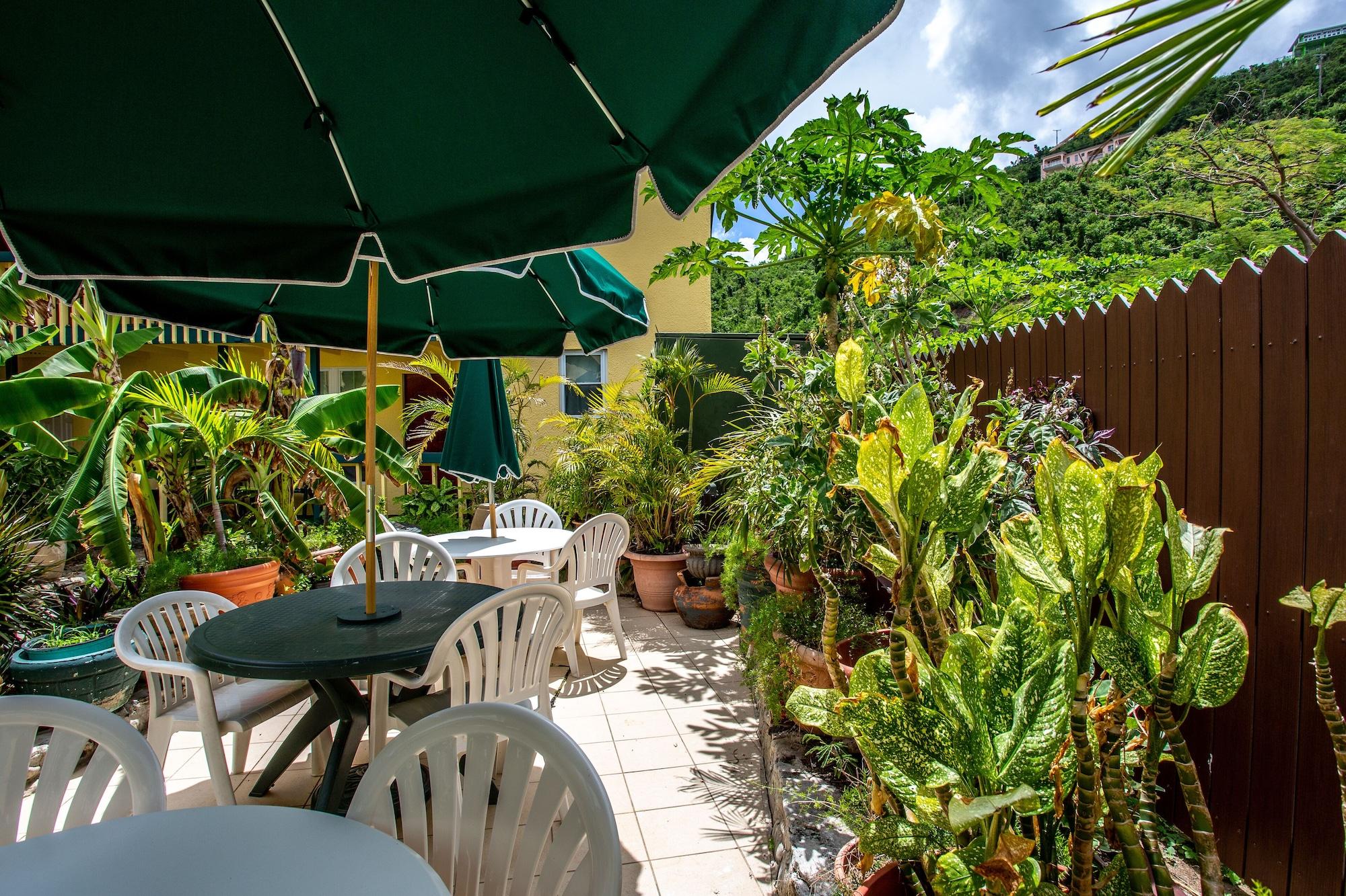 Sebastian'S On The Beach Hotel Freshwater Pond Exterior foto