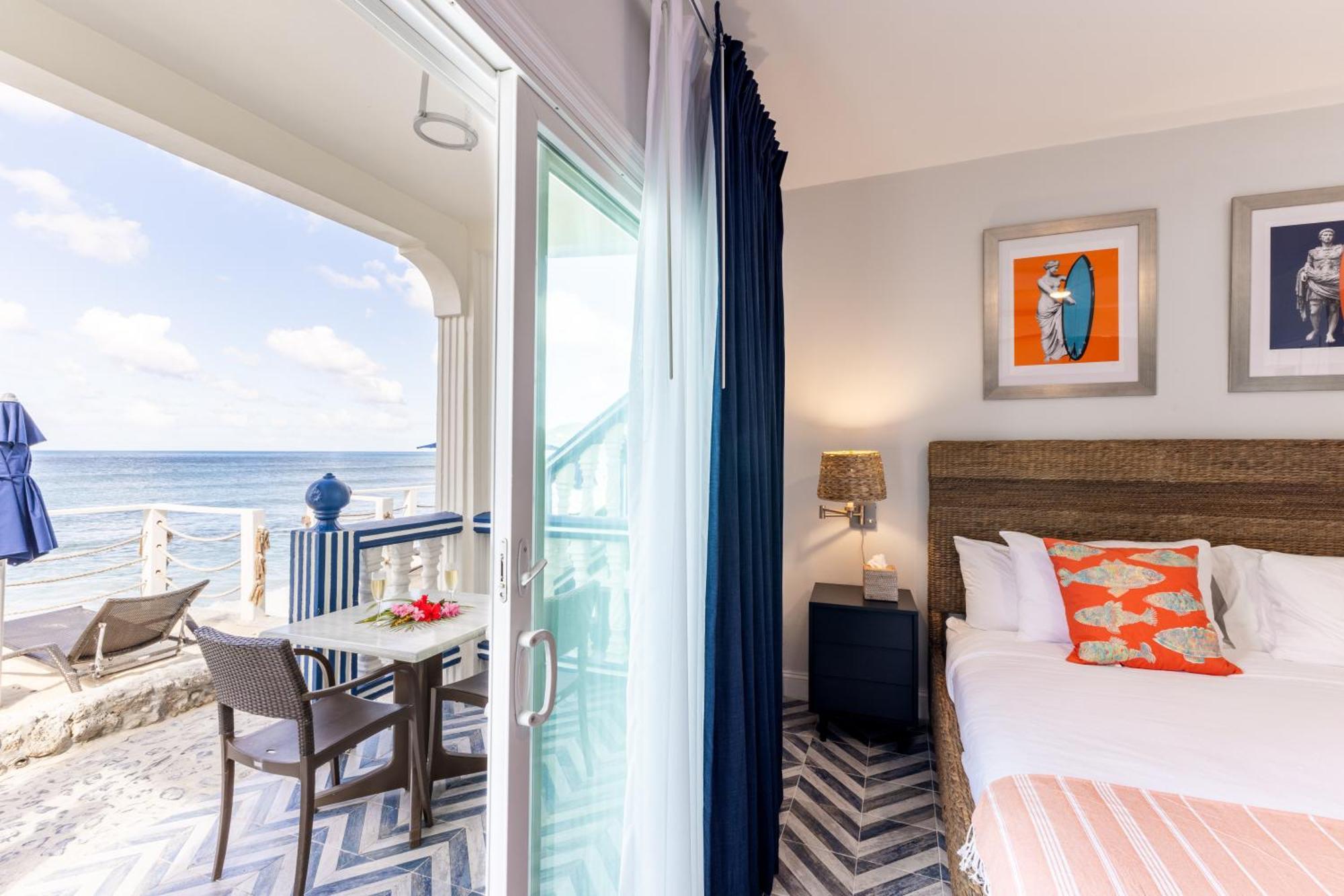 Sebastian'S On The Beach Hotel Freshwater Pond Exterior foto